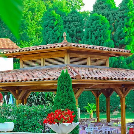 Hotel Restaurant Txistulari Itxassou Εξωτερικό φωτογραφία