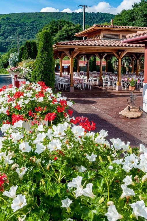 Hotel Restaurant Txistulari Itxassou Εξωτερικό φωτογραφία