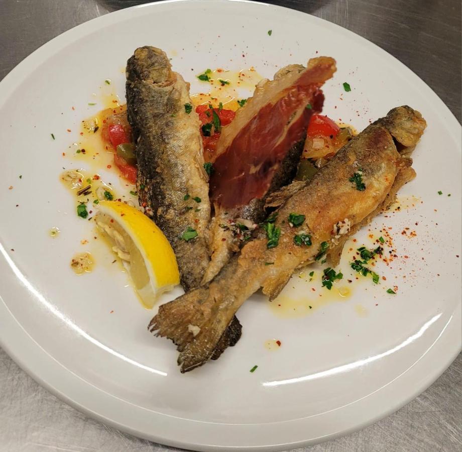Hotel Restaurant Txistulari Itxassou Εξωτερικό φωτογραφία