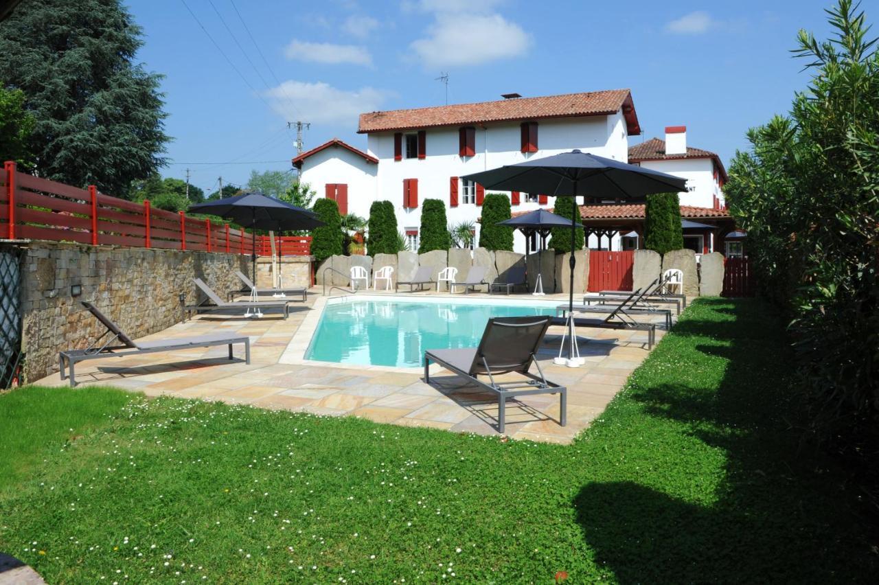 Hotel Restaurant Txistulari Itxassou Εξωτερικό φωτογραφία